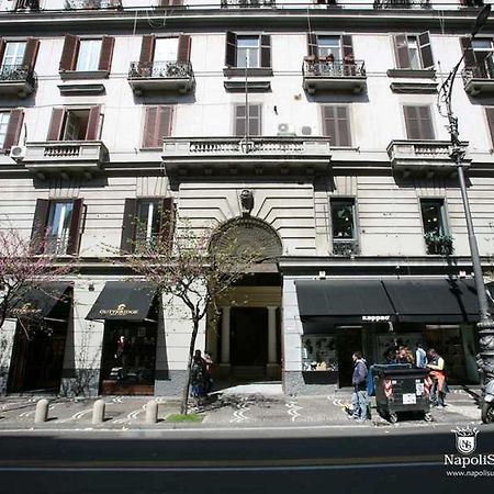 Napoli'S Gold Hotel ภายนอก รูปภาพ