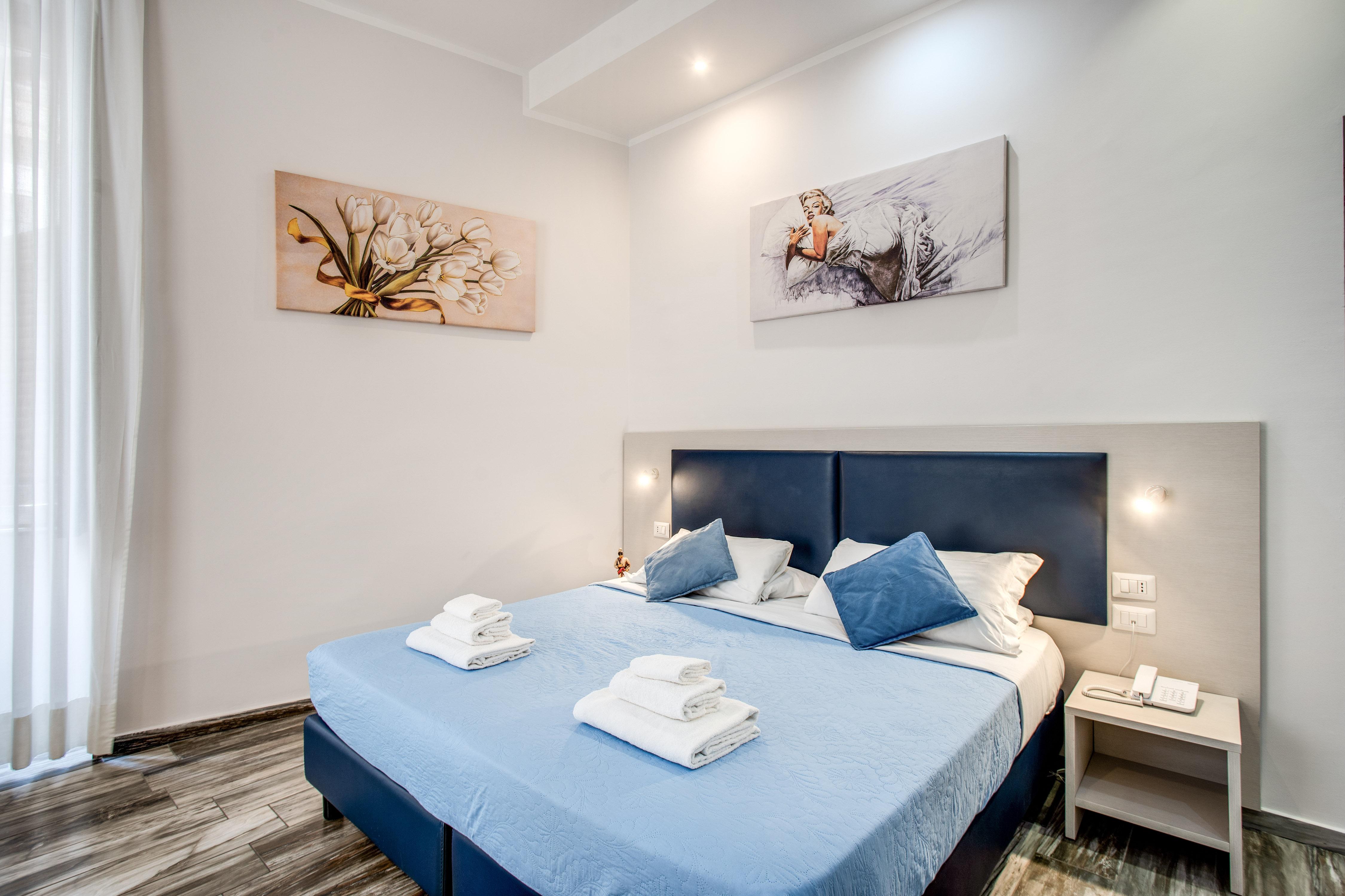 Napoli'S Gold Hotel ภายนอก รูปภาพ