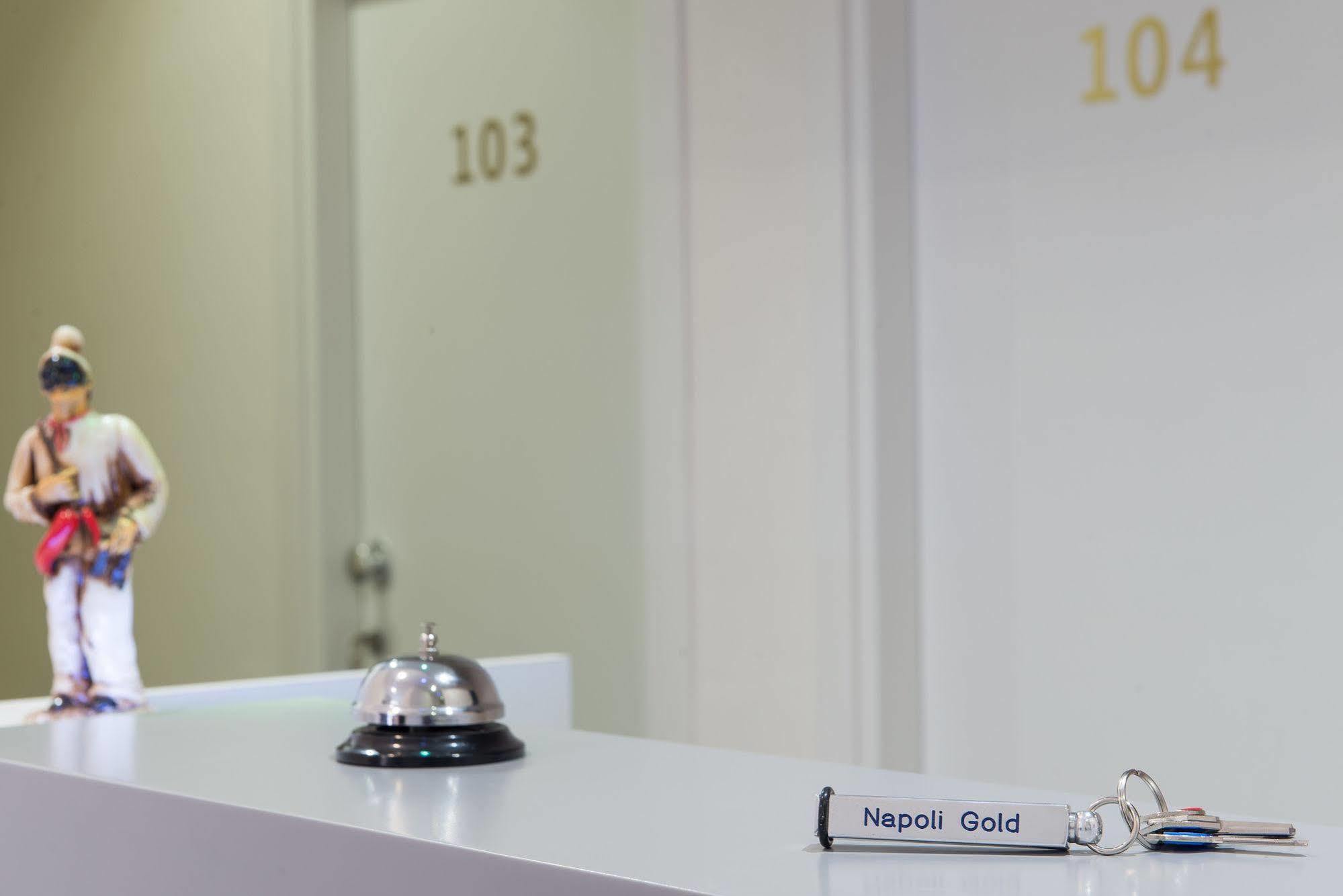Napoli'S Gold Hotel ภายนอก รูปภาพ